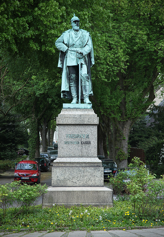 Kaiser_Friedrich_Denkmal in Essen Werden in der Forstmannstrase.