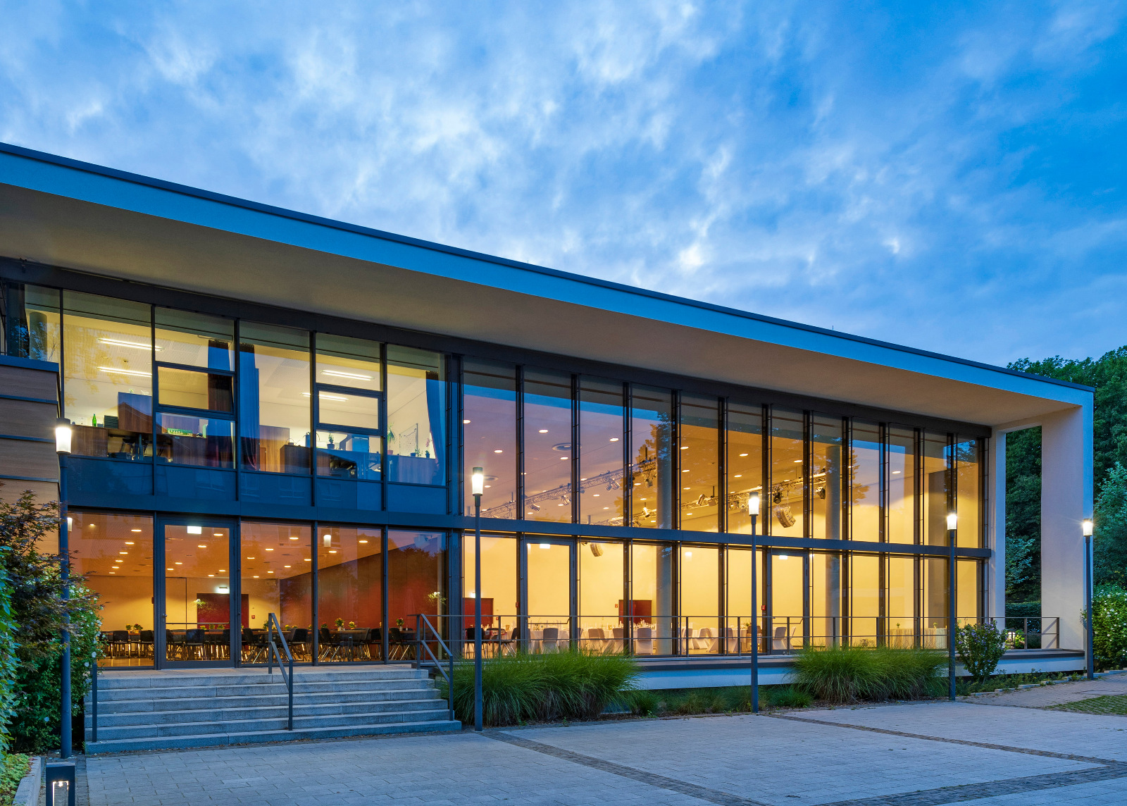 WhatsApp Image 2025-10-10 at 23.15.57 (2) WhatsApp Image 2025-10-10 at 23.15.57 (2)